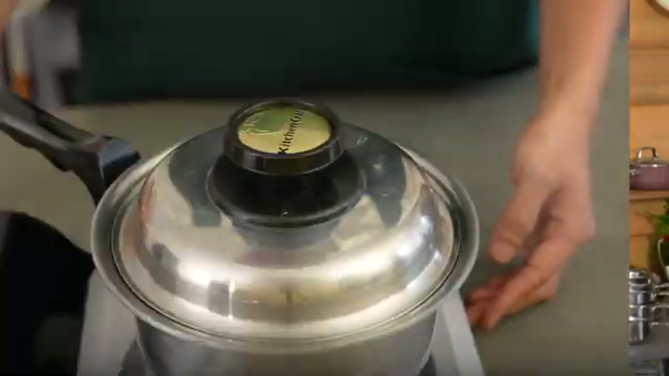 蒸気が出て火を止める瞬間