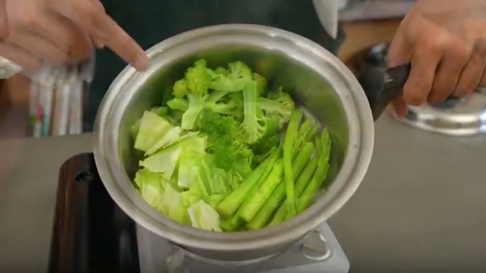 余熱調理後のピカピカな野菜